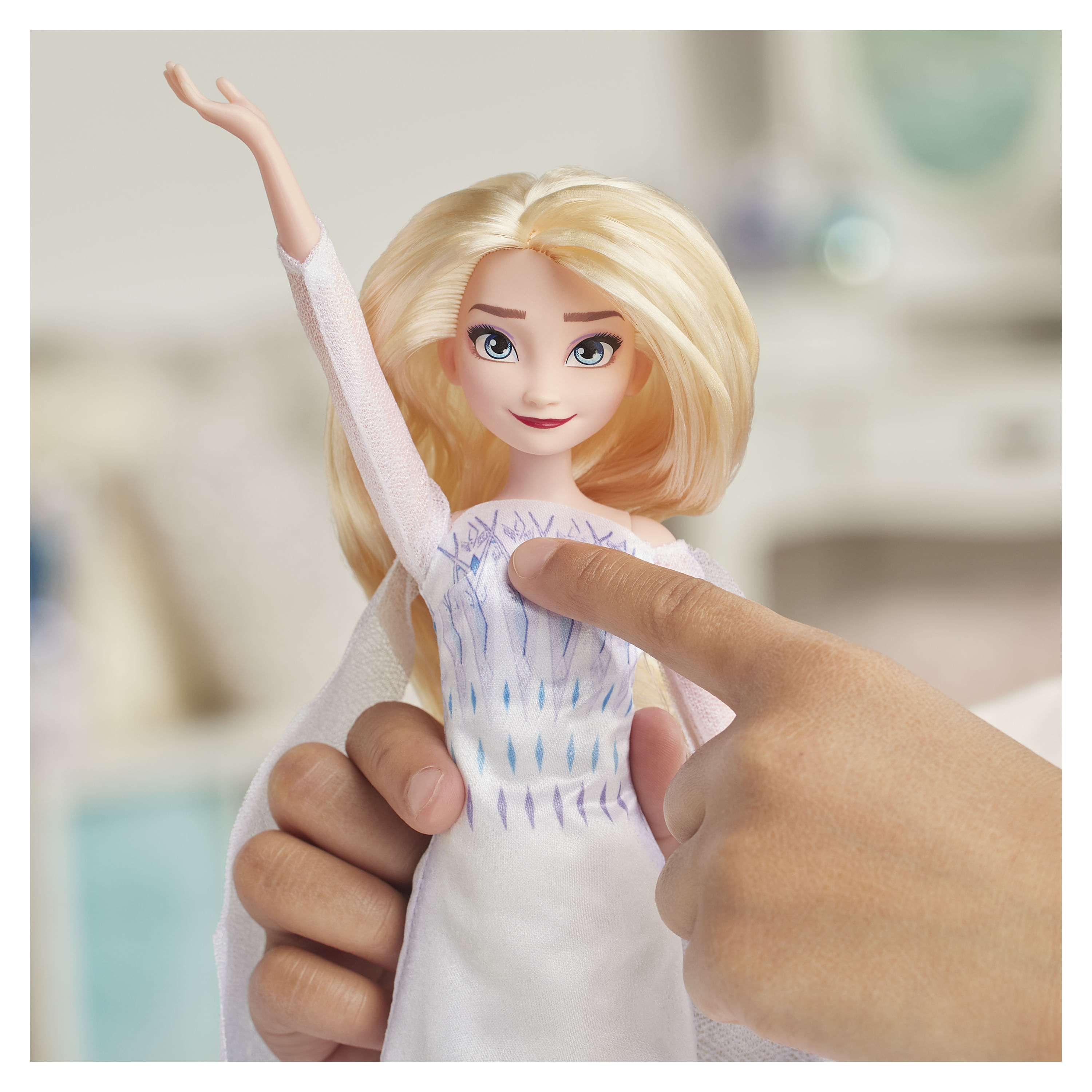 Disney Frozen 2 Muñeca Elsa – Poly Juguetes