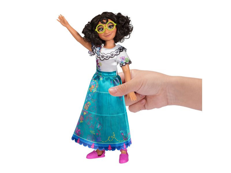 Mu-eca-Mirabel-Disney-Encanto-4-27638