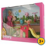 Brittany-Juego-En-El-Parque-Brittany-Juego-3-37627