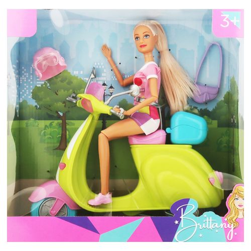 Muñeca Brittany con monopatin