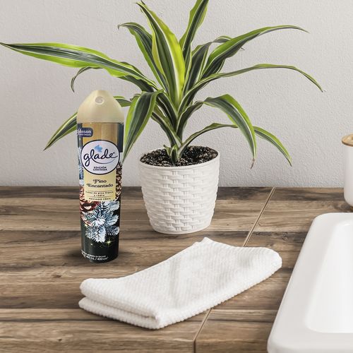 Aromatizante Glade Edicion Limitada Pino Encantado Aerosol 400 ml