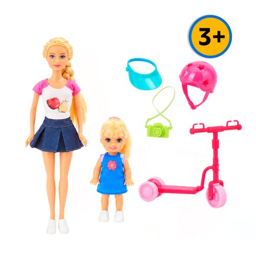 Muñeca Brittany con hija y scooter surtido